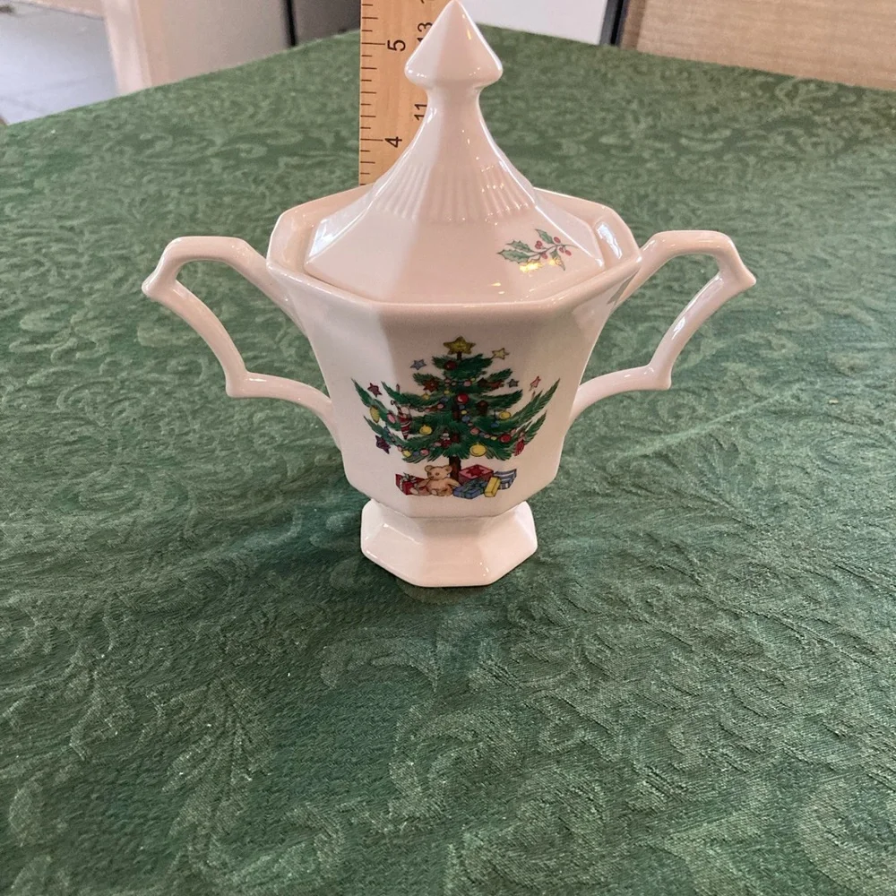 NIKKO CHRISTMASTIME VINTAGE CERAMIC SUGAR & CREAMER SET JAPAN - Picture 9 of 9